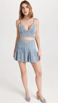 Alice + Olivia Carter Denim Skirt 12 Alice + Olivia Carter Denim Skirt -Agolde Store alice466391f851 1681479249604 2 0. UX357 QL90