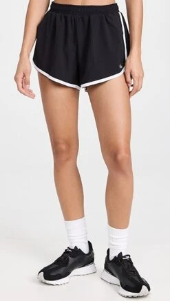 Alo Yoga Ivy League Dolphin Shorts -Agolde Store aloyg302011138b 1660940855434 2 0. UX357 QL90