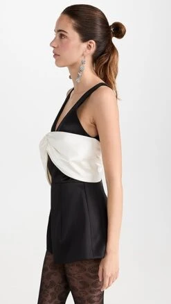 Alexis Gian Romper 11 Alexis Gian Romper -Agolde Store alxis206761cd2d 1670252243973 2 0. UX357 QL90