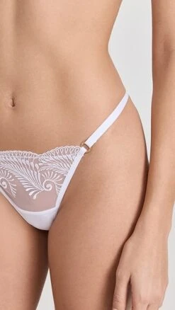 Bluebella Rafaela Thong -Agolde Store bbell302091c925 1675896781014 2 0. UX357 QL90