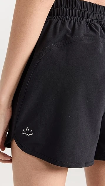 Beyond Yoga In Stride Lined Shorts 7 Beyond Yoga In Stride Lined Shorts - Image 5