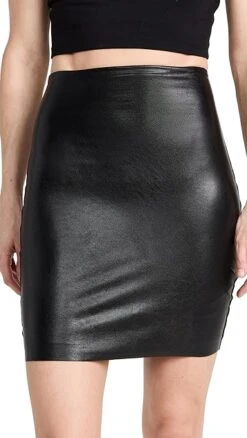 Commando Faux Leather Miniskort -Agolde Store comma405411071b 1680793416674 2 0. UX357 QL90