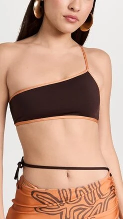 Jacquemus Le Haut De Maillot Maio Bikini Top -Agolde Store jcque311191c75d 1682972959961 2 0. UX357 QL90
