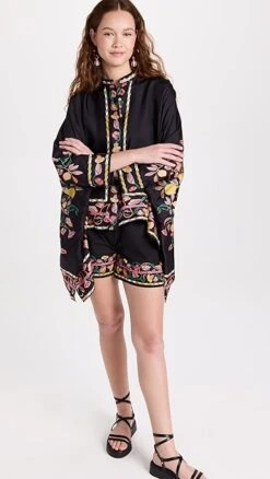 La Double J Pull-Up Shorts -Agolde Store ladou306541071b 1681763251150 2 0. UX357 QL90