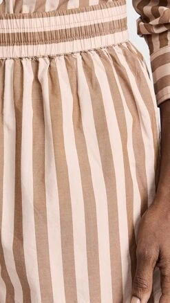 LMND Elastic Waist Stripe Shorts -Agolde Store lmndd300031f058 1672935462601 2 0. UX357 QL90