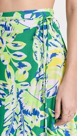 Maaji Foliage Autumn Skirt -Agolde Store maaji304181ba2d 1680215272942 2 0. UX357 QL90