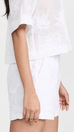 Rag & Bone Emma Emb Shorts -Agolde Store ragbo465751c925 1677623178970 2 0. UX357 QL90