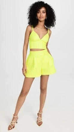 Susana Monaco Faux Leather Pleated Shorts -Agolde Store susan4098023646 1682956099336 2 0. UX357 QL90