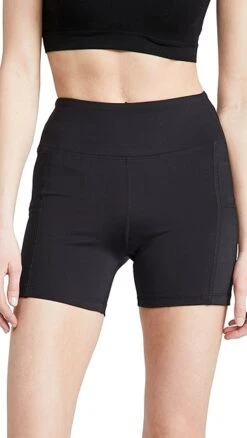 Year Of Ours Tennis Shorts -Agolde Store yearo301261b002 q6 2 0. UX357 QL90